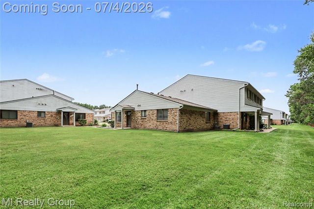 50187 N Jimmy Court, Chesterfield, MI 48047