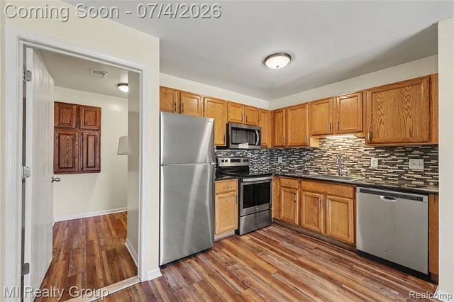 50187 N Jimmy Court, Chesterfield, MI 48047