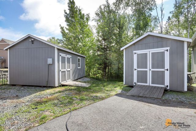 2741 S Duck Circle, Wasilla, AK 99654