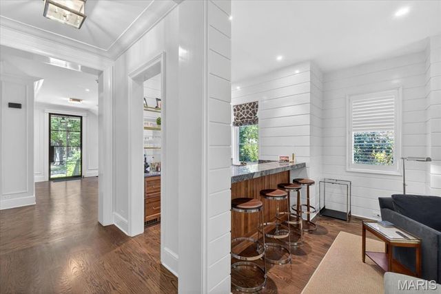 136 N Brentwood Boulevard, Clayton, MO 63105