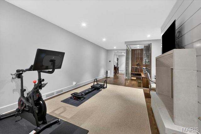 136 N Brentwood Boulevard, Clayton, MO 63105