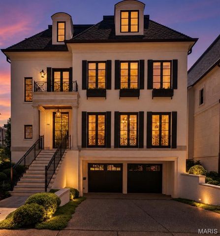136 N Brentwood Boulevard, Clayton, MO 63105