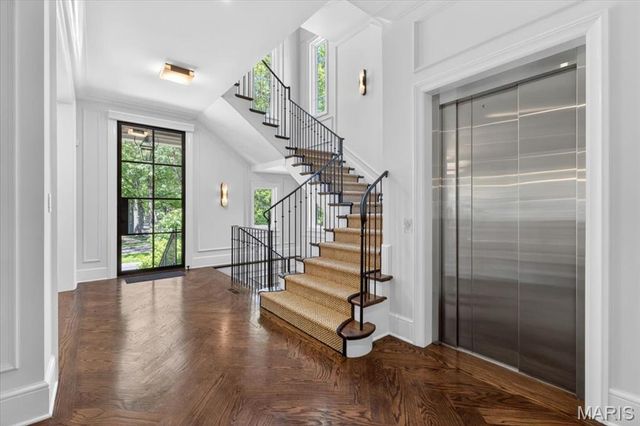 136 N Brentwood Boulevard, Clayton, MO 63105