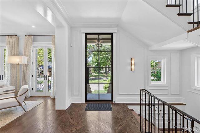 136 N Brentwood Boulevard, Clayton, MO 63105