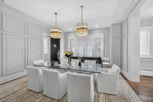 136 N Brentwood Boulevard, Clayton, MO 63105