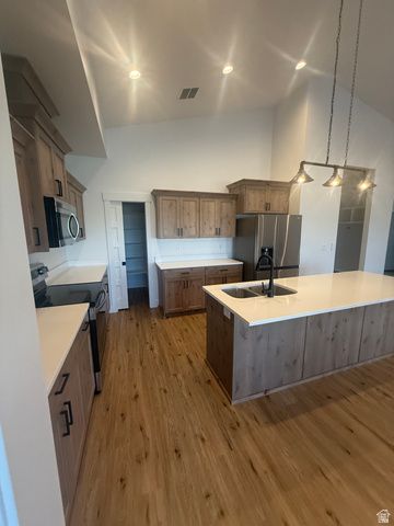 2249 S 3150 W, West Haven, UT 84401