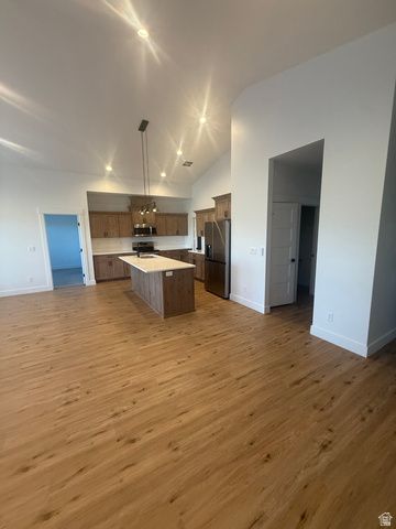 2249 S 3150 W, West Haven, UT 84401