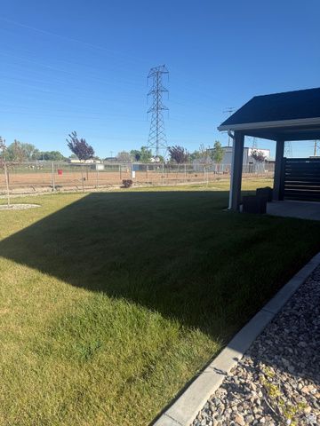 2249 S 3150 W, West Haven, UT 84401