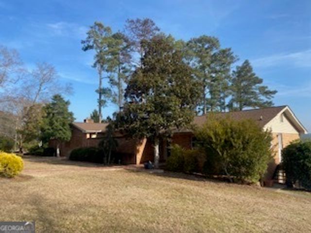 185 E Lakeview Drive NE, Milledgeville, GA 31061