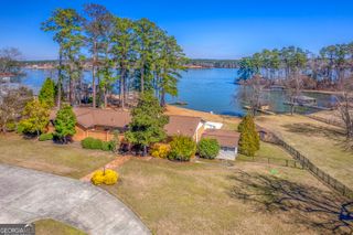 185 E Lakeview Drive NE, Milledgeville, GA 31061