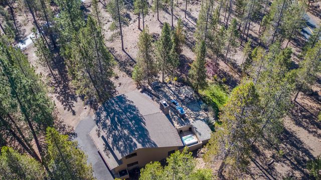 17905 Rhododendron Lane, Sunriver, OR 97707