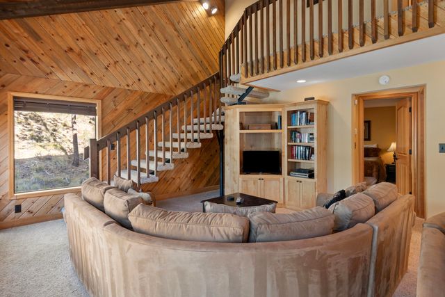 17905 Rhododendron Lane, Sunriver, OR 97707