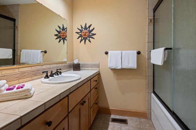 17905 Rhododendron Lane, Sunriver, OR 97707