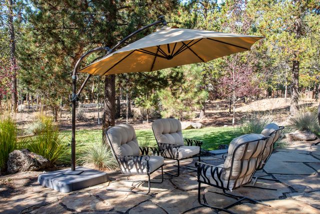 17905 Rhododendron Lane, Sunriver, OR 97707