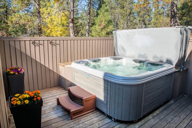 17905 Rhododendron Lane, Sunriver, OR 97707