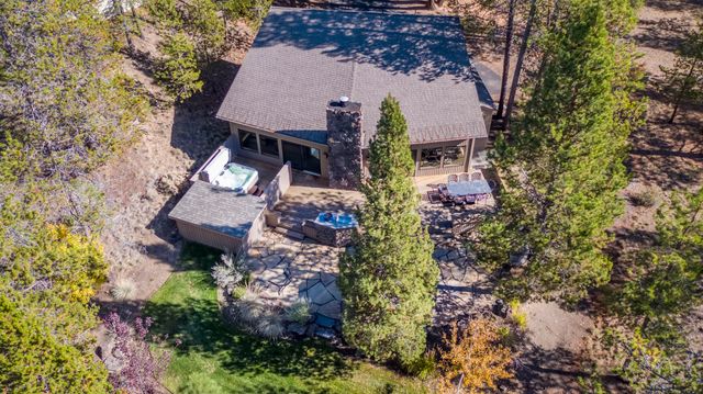 17905 Rhododendron Lane, Sunriver, OR 97707