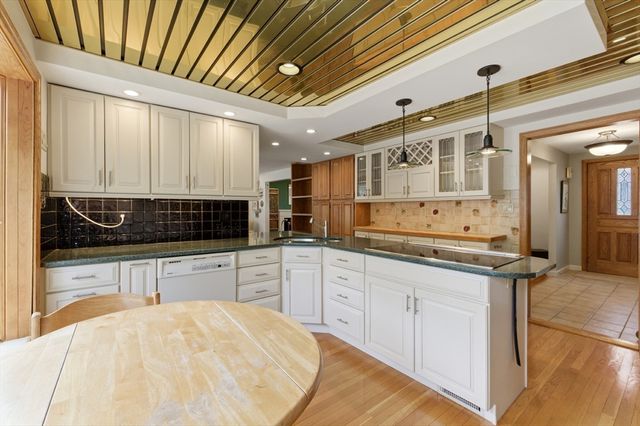 34 Spring Street, Lexington, MA 02421
