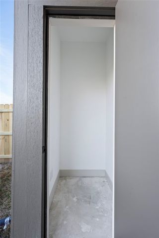 102 33rd W, Bryan, TX 77803