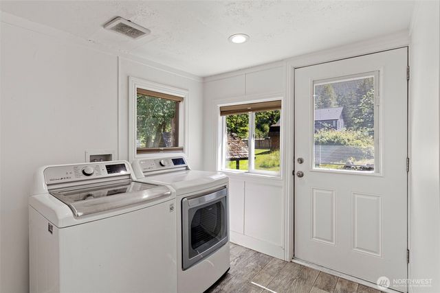 10708 428th Avenue SE, North Bend, WA 98045