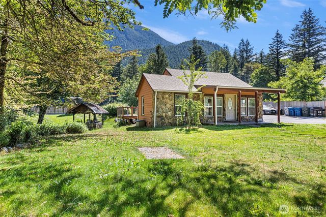 10708 428th Avenue SE, North Bend, WA 98045