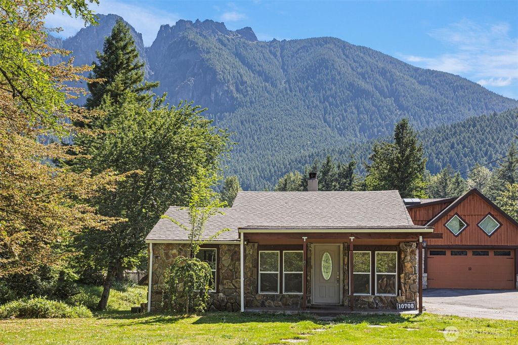10708 428th Avenue SE, North Bend, WA 98045