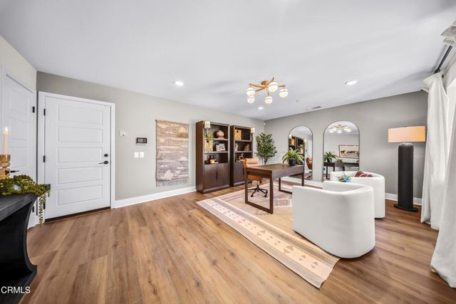 2870 Via Dolomito, Camarillo, CA 93012