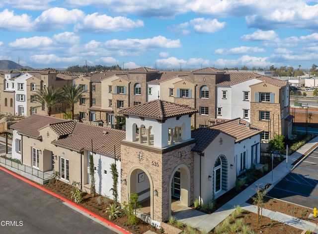 2870 Via Dolomito, Camarillo, CA 93012