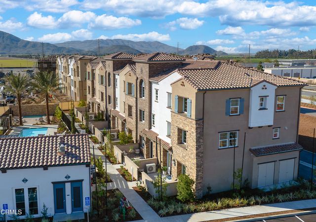 2870 Via Dolomito, Camarillo, CA 93012