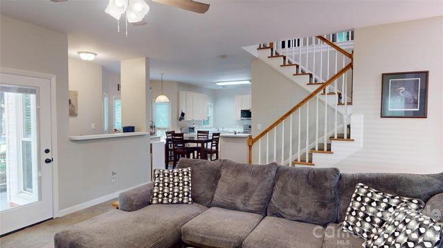 1606 Thornblade Ridge Drive, Matthews, NC 28105