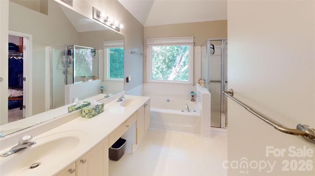 1606 Thornblade Ridge Drive, Matthews, NC 28105
