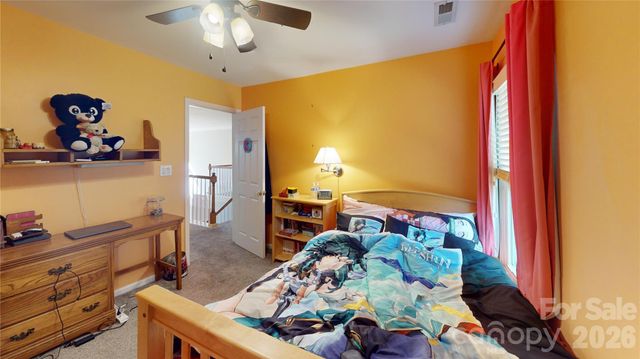 1606 Thornblade Ridge Drive, Matthews, NC 28105