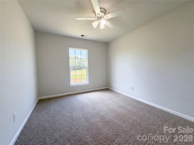 7115 Wandering Creek Drive, Charlotte, NC 28216