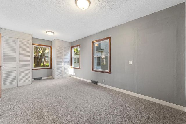 411 N Broad Street, Mankato, MN 56001