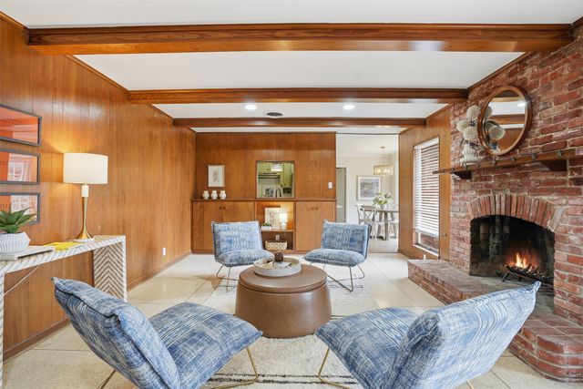 8625 Marys Creek Drive, Benbrook, TX 76116