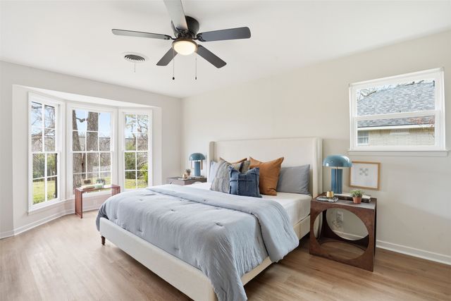 8625 Marys Creek Drive, Benbrook, TX 76116