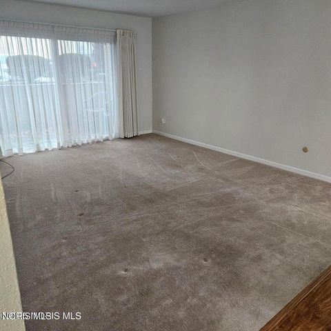 1662 Brownstone Boulevard, 312, Toledo, OH 43614