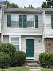 557 Lex Drive, Charlotte, NC 28262