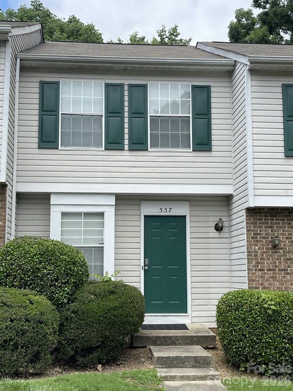 557 Lex Drive, Charlotte, NC 28262
