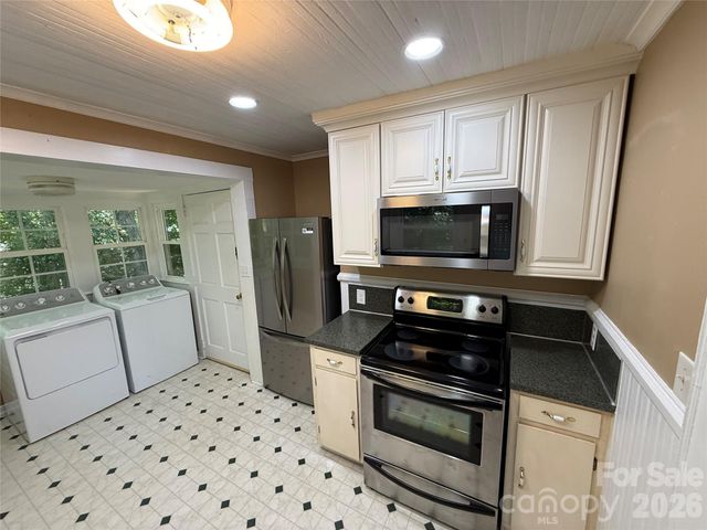 122 E Hargrave Street, Wadesboro, NC 28170