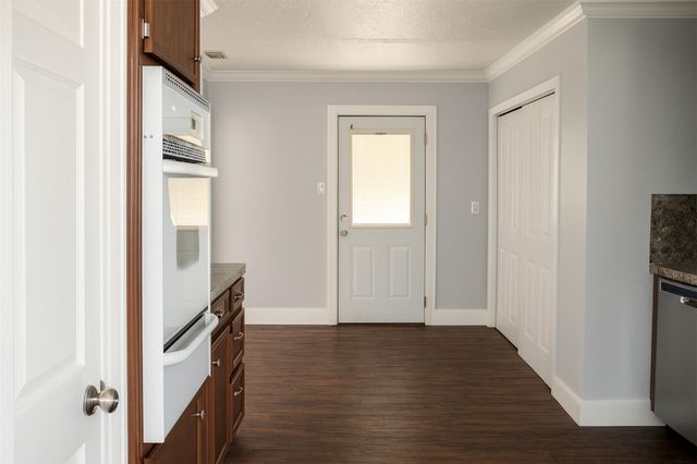 1819 Papoose Trail, Crosby, TX 77532