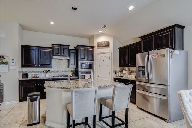 1032 Wedgewood Drive, Forney, TX 75126