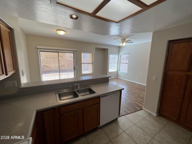 1822 N 106th Avenue, Avondale, AZ 85323