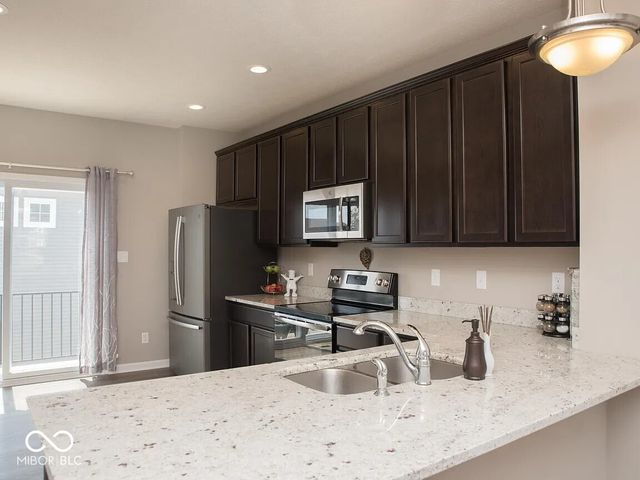 2949 Kirkbride Way, Indianapolis, IN 46222