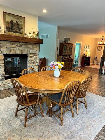 274 Calvey Crossing Lane, Robertsville, MO 63072