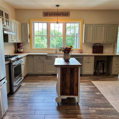 274 Calvey Crossing Lane, Robertsville, MO 63072
