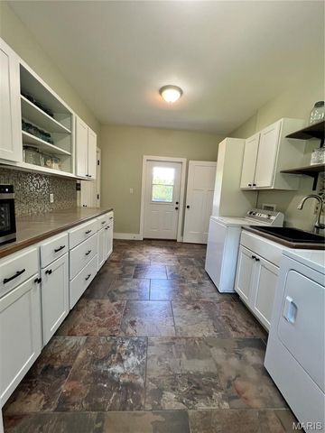 274 Calvey Crossing Lane, Robertsville, MO 63072