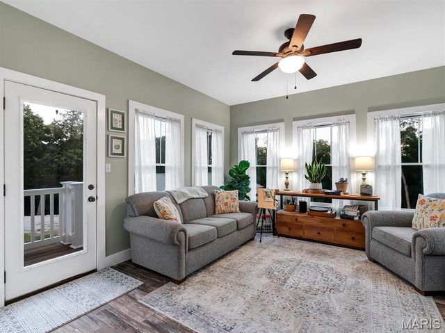 274 Calvey Crossing Lane, Robertsville, MO 63072