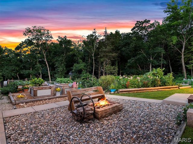274 Calvey Crossing Lane, Robertsville, MO 63072