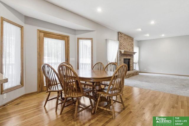 20750 Hemlock Circle, Elkhorn, NE 68022