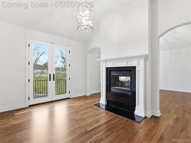 2475 Creekside Court, Oakland Charter Township, MI 48306